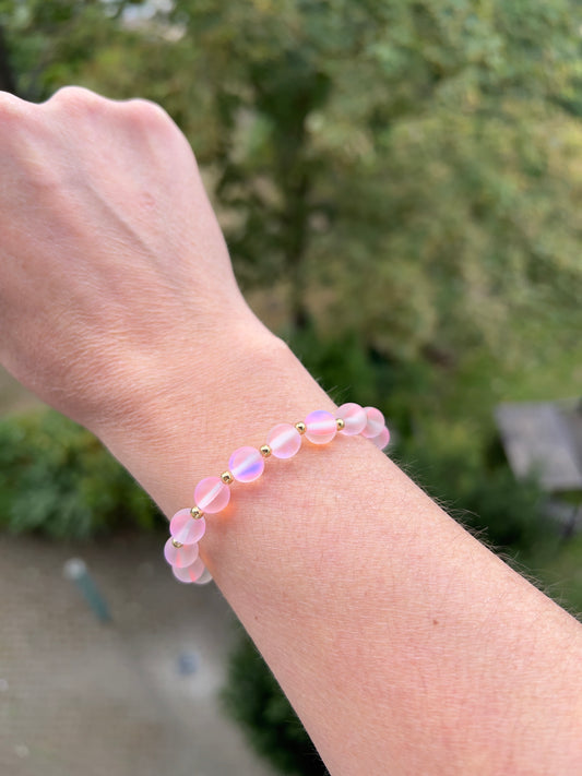 🌸 Armband „Rosé-Spiegelglanz Gold“ – Kristallglas mit blauem Flash & vergoldete Edelstahl-Details (8 mm) 🌸