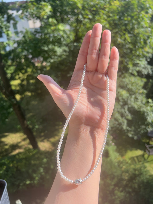 Süßwasserperlen - Kette - Zarte Eleganz & natürlicher Glanz