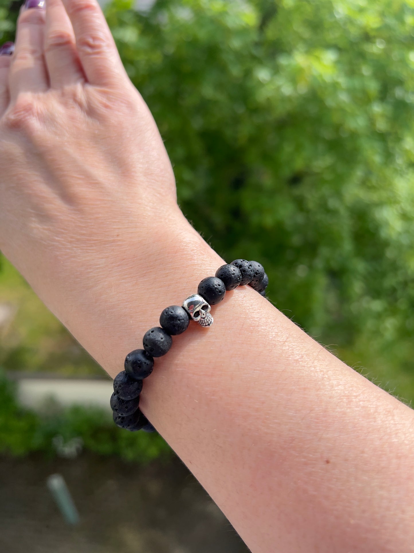 Lavastein-Armband Totenkopf – 8 mm | Edelstahl Silber | elastisch
