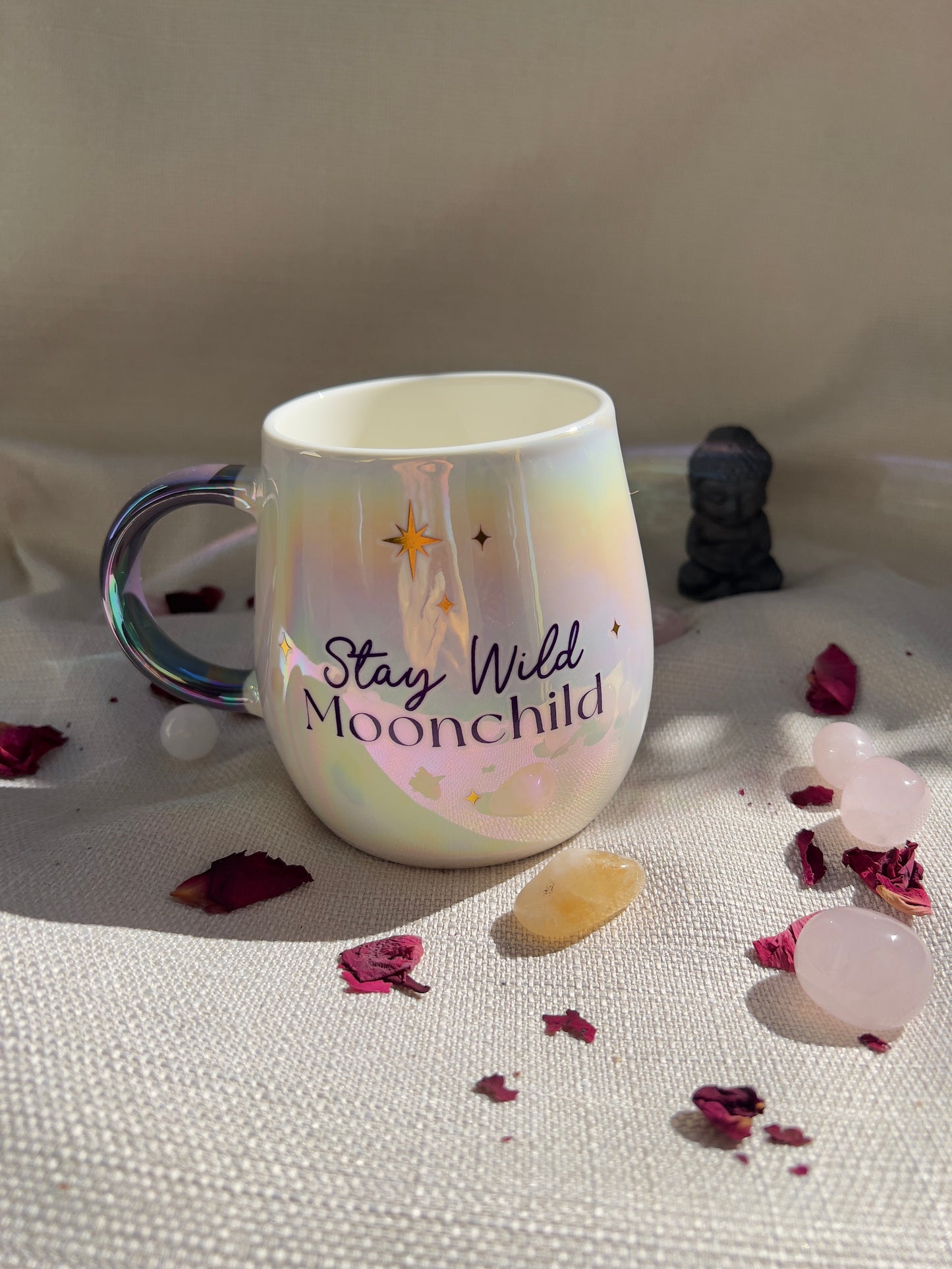 Stay Wild Moonchild – Keramiktasse mit Goldmotiv