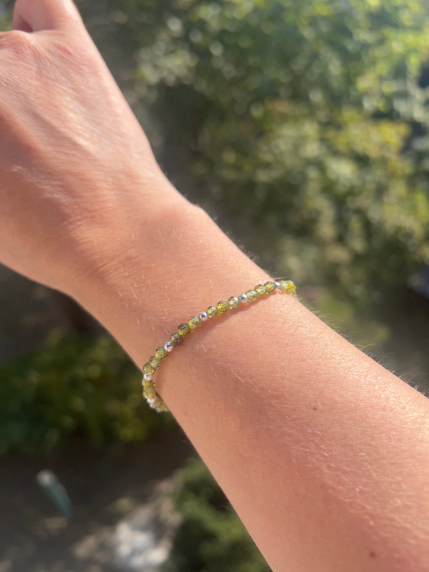 💎 ZITIUM Armband – Facettierter grüner Zirconia mit 925er Silber