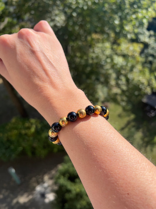 Statement Piece Armband – Schwarzer Turmalin 10 mm – mit Edelstahlvergoldeten Abstandsperlen – Starker Schutz & Erdung