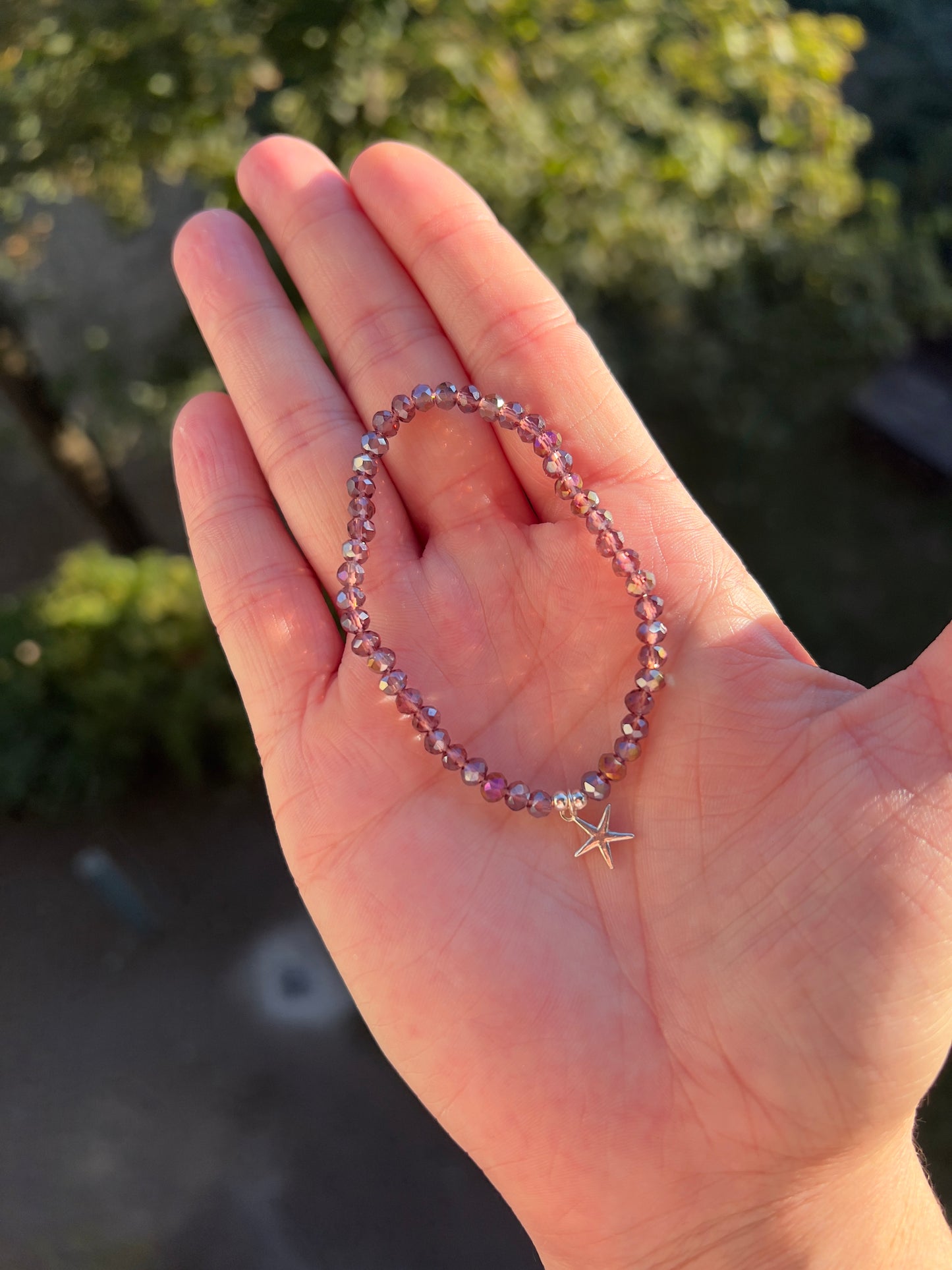 Armband aus facettiertem Amethyst (4 mm) mit 925er Silber-Seestern – Harmonie & Intuition