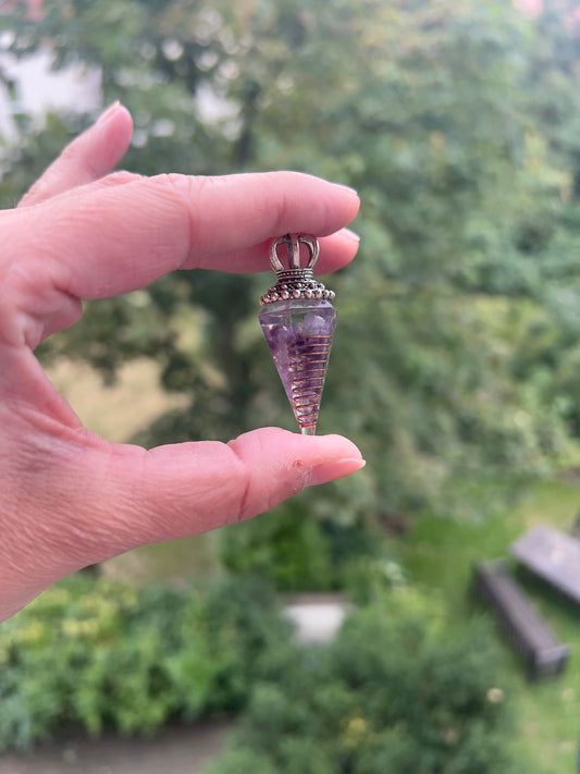 Amethyst Pendel mit Kette - Intuition & geistige Klarheit ( 10 g ohne Kette )