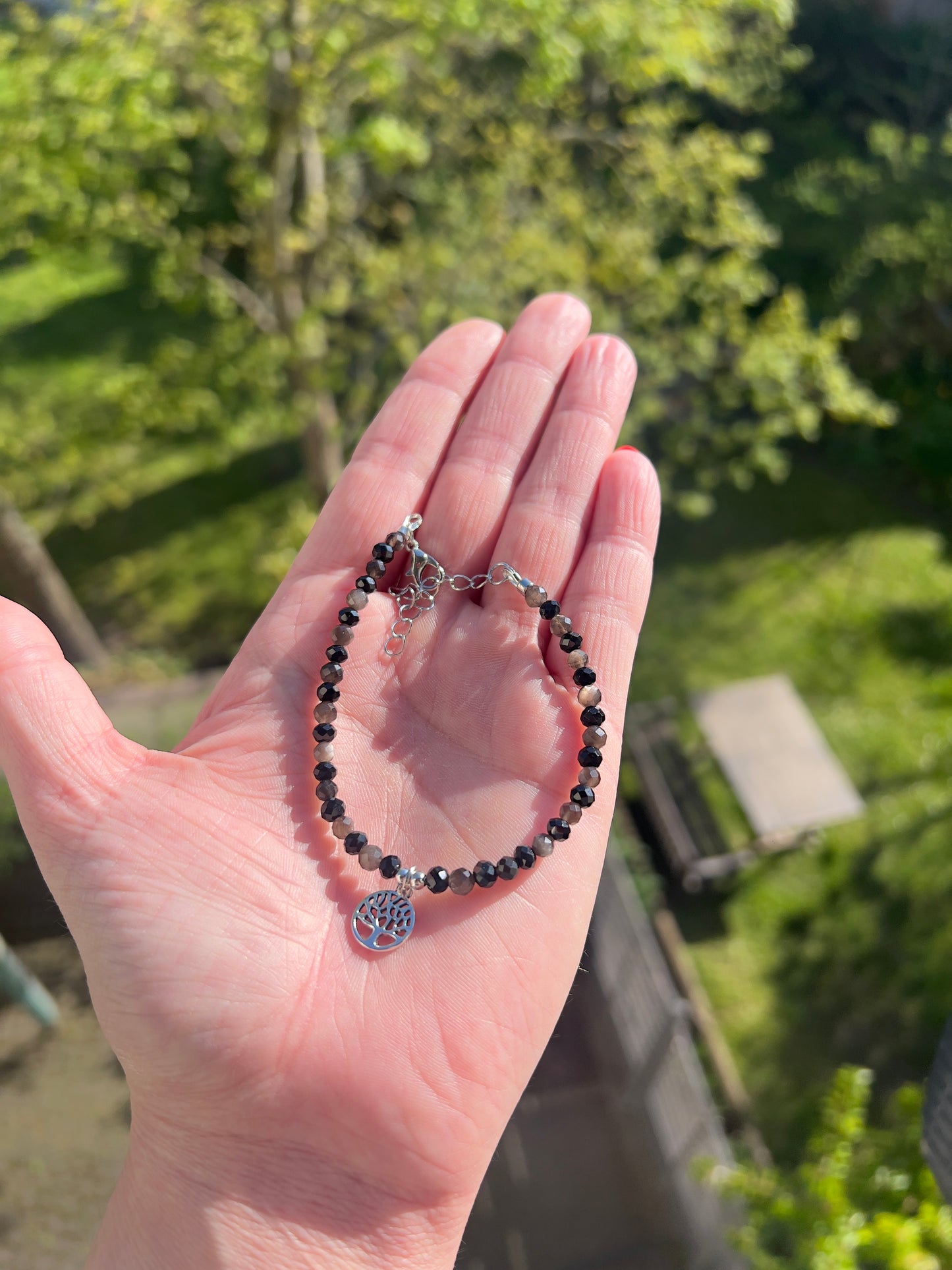 Armband „Stärke & Balance“ – Obsidian & schwarzer Turmalin 4 mm facettiert mit Lebensbaum | Edelstahl verstellbar