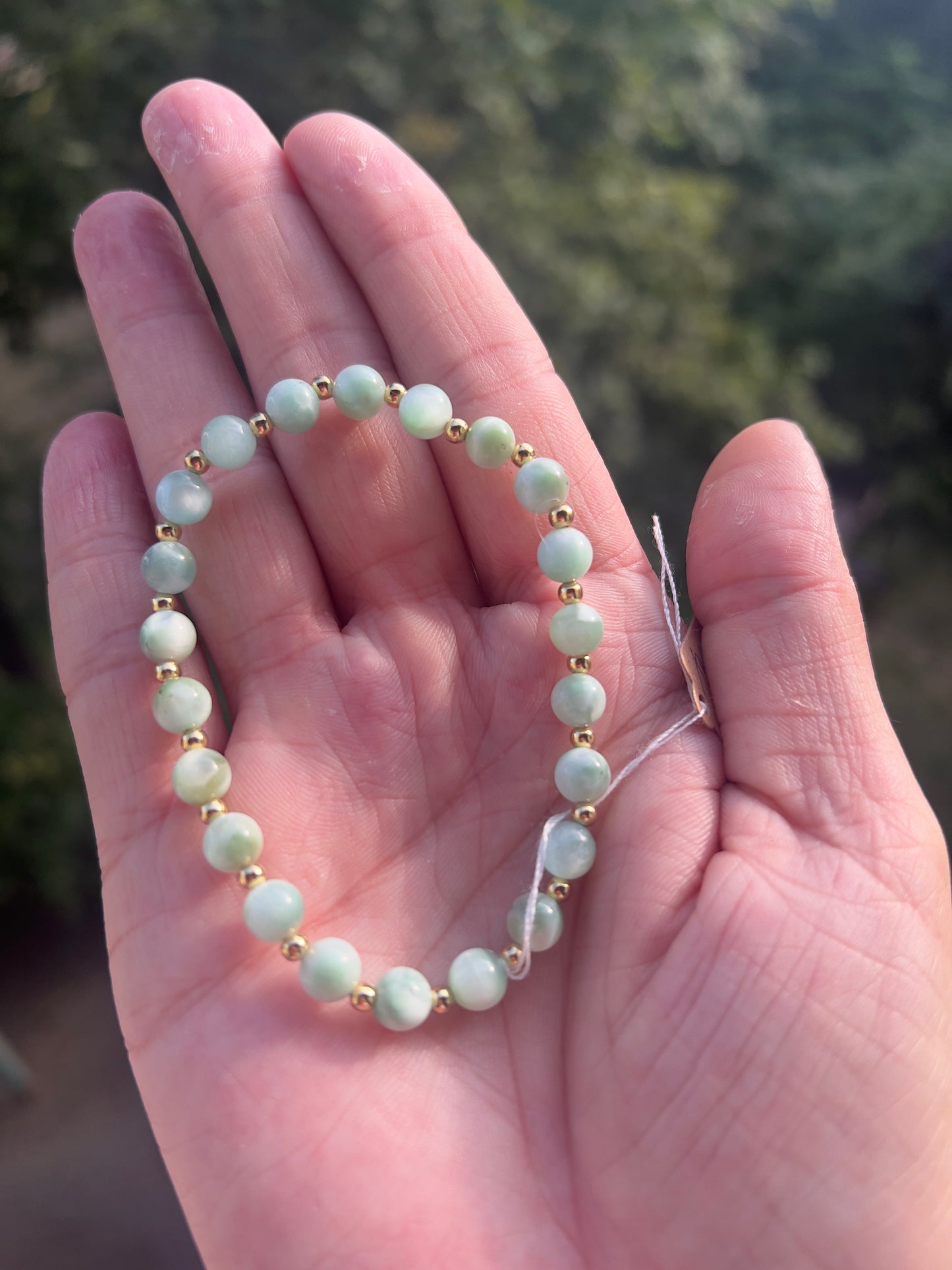 Armband aus Angelit ( Anhydrit ) - Innere Ruhe & spirituelle Tiefe
