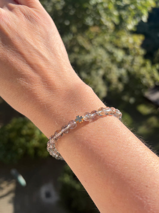 🍀✨ Rutil-Quarz Armband AAA mit vergoldetem Kleeblatt-Charm – 6 mm