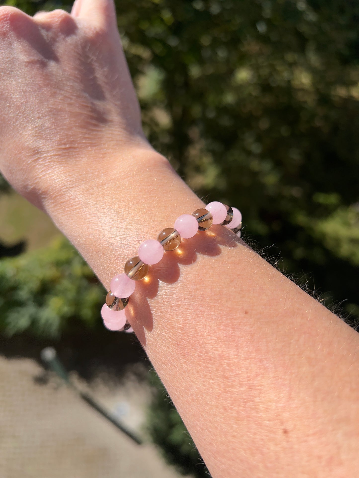 Armband – Rosenquarz & Rauchquarz 8 mm (Yin-Yang der Liebe, handgefertigt, elastisch)