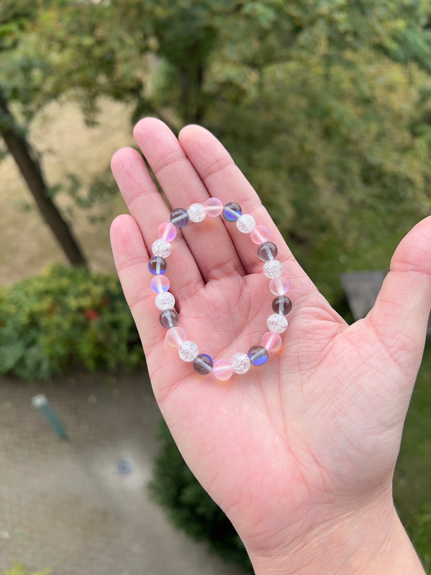 💎 Armband „Mystic Glow“ – Labradorit AAA mit blauem Flash, Crackle-Bergkristall & Rosé-Glasperlen (8 mm) 💎