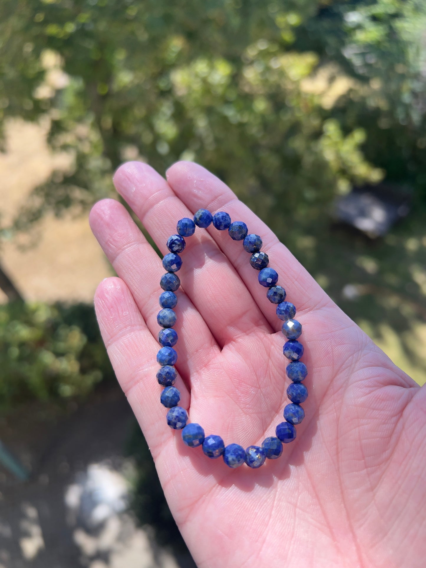 Facettiertes Lapislazuli Armband – 6 mm | Einzelstück für innere Weisheit & Klarheit