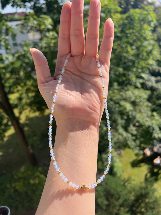 Facettierte Opal - Kette - Goldene Leichtigkeit & feine Magie