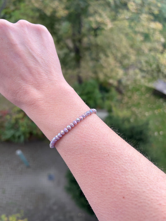 💜 Sanfte Harmonie – Perlenarmband in Lavendel-Amethyst-Farben (facettiert 4 mm)