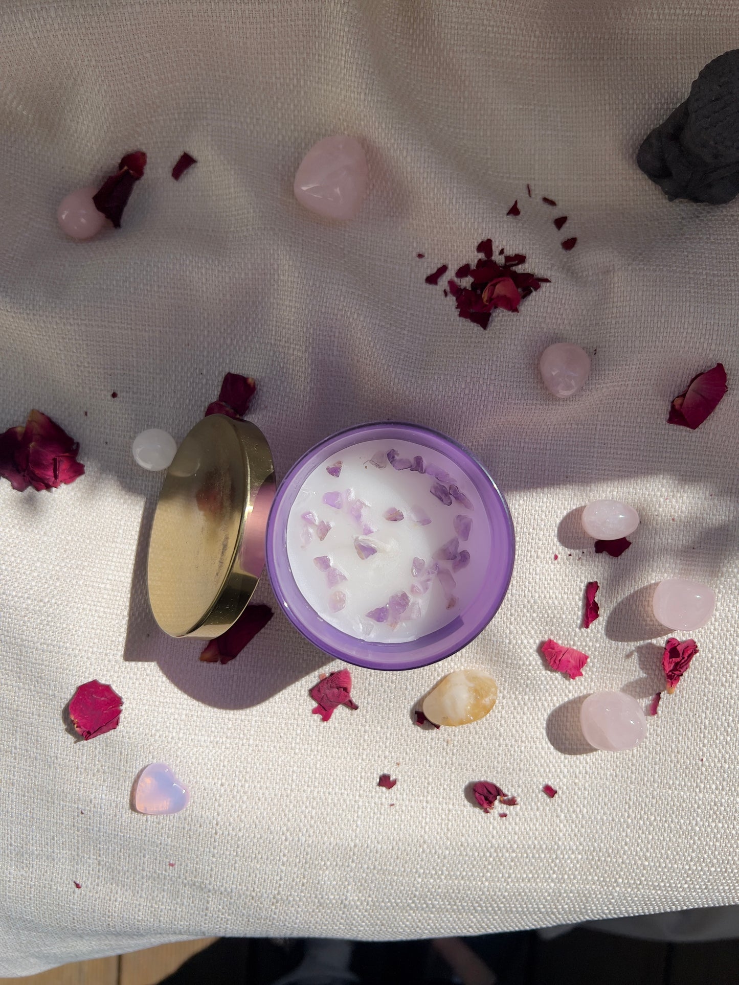 Drittes Auge Chakra Kerze – Lavendel & Amethyst-Splitter