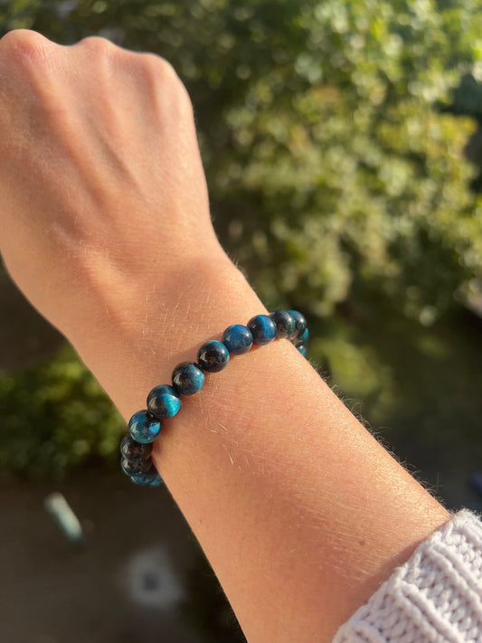 Blaues Tigerauge Armband 8 mm – gefärbt – Schutz & innere Stärke