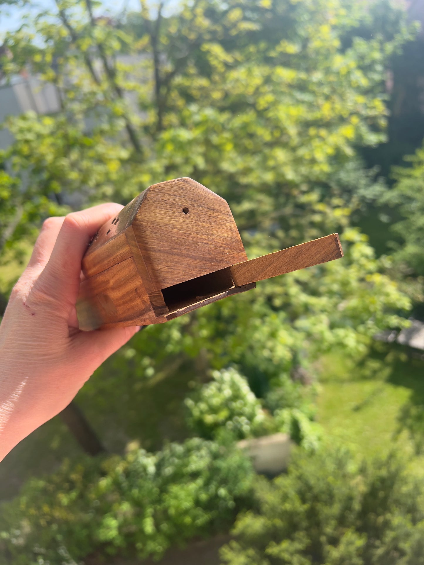 Räuchern mit Stil - Handgearbeitete Räucherstäbchen - Box aus Holz
