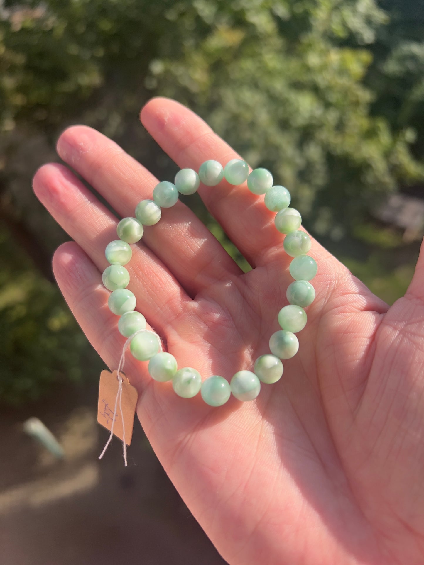 Armband aus Angelith ( Anhydrit )- Innere Ruhe & spirituelle Tiefe