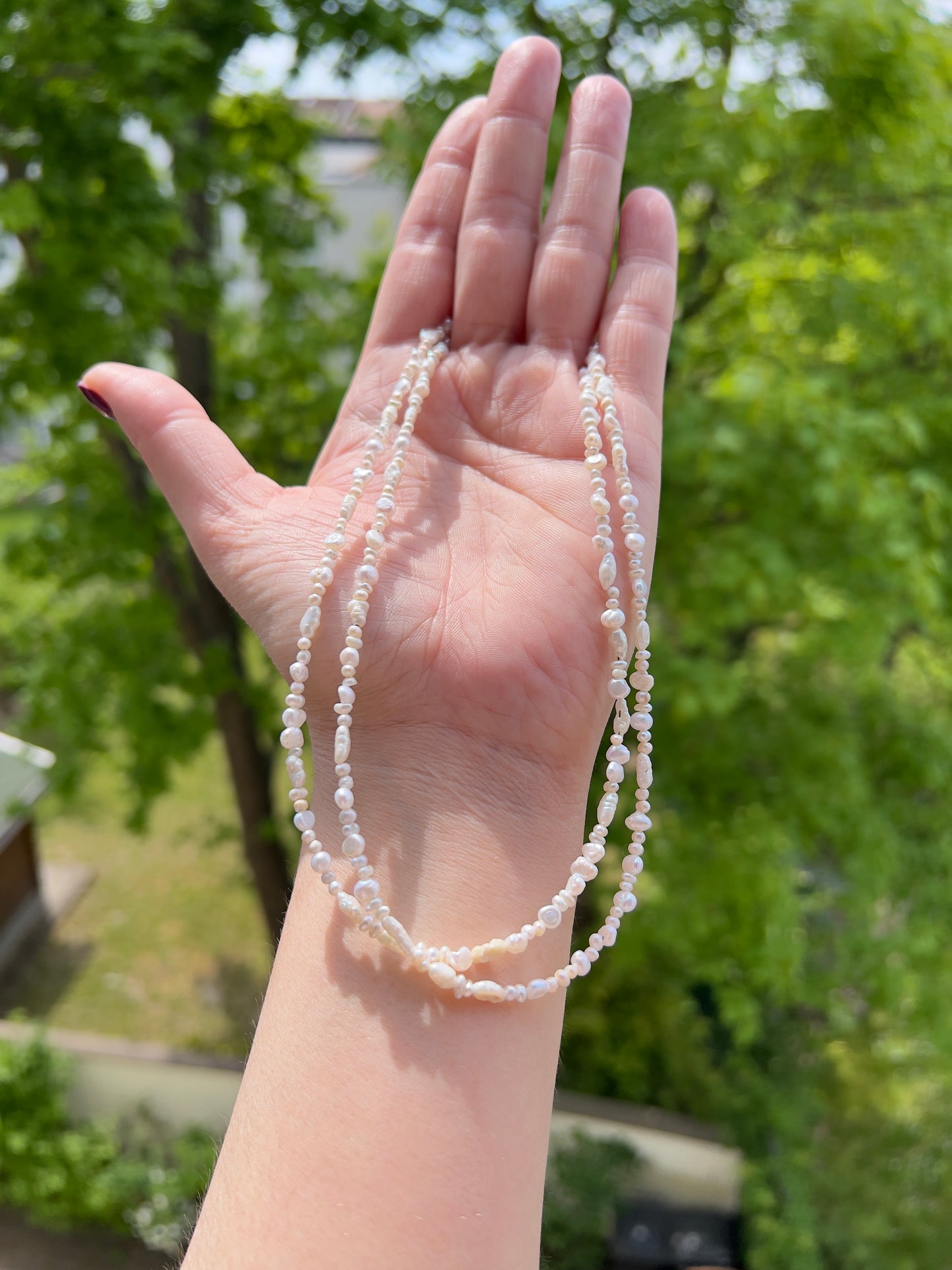 Doppelte Süßwasserperlen-Kette – 2–4 mm | filigrane Layering-Kette mit Edelstahl vergoldeter Verlängerung
