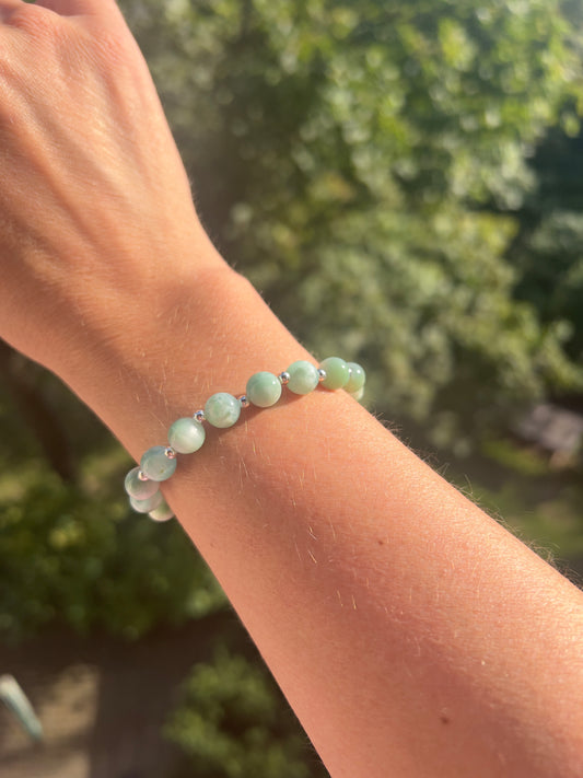 Armband aus Angelith ( Anhydrit ) - Innere Ruhe & spirituelle Tiefe