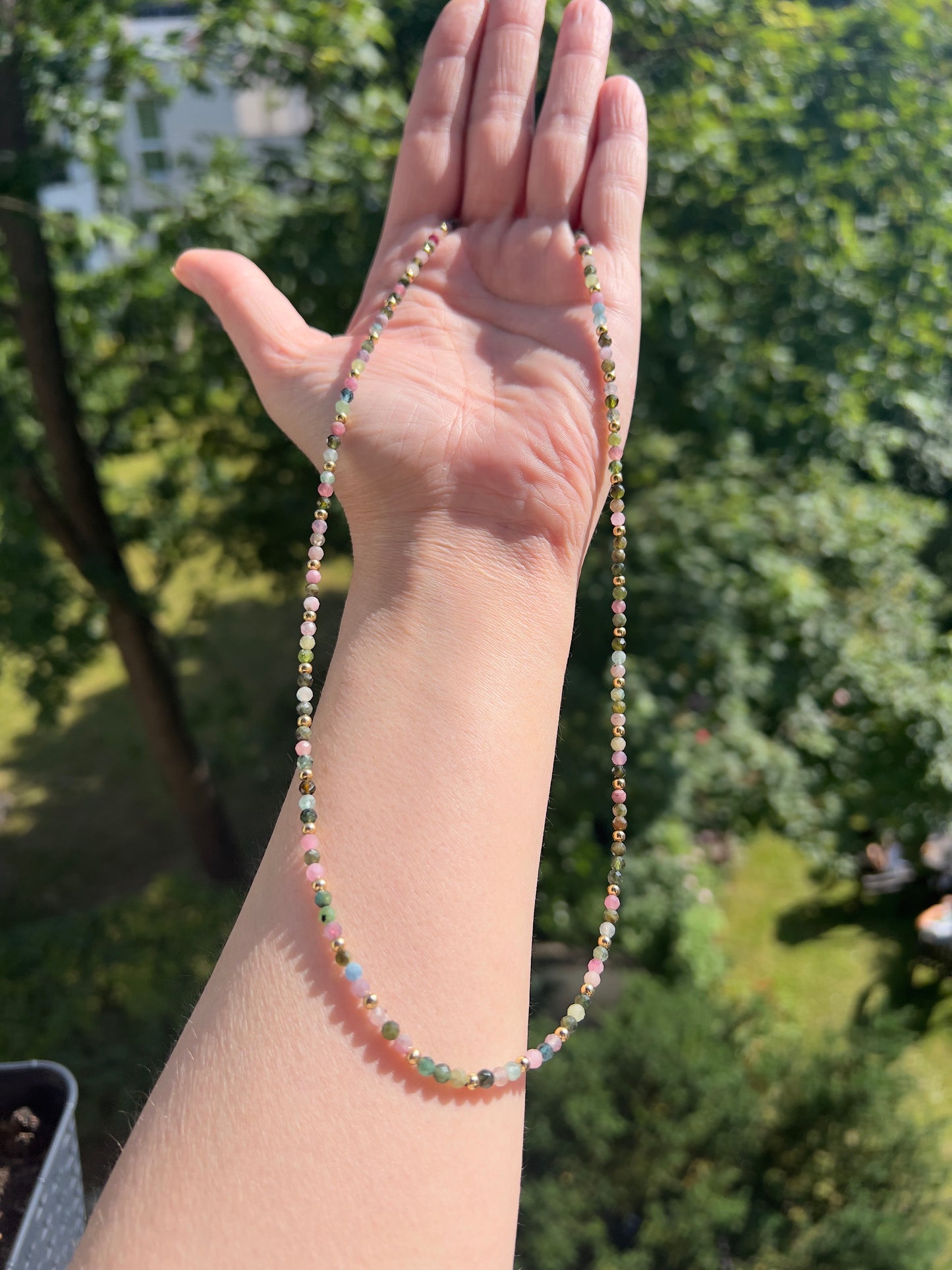 Regenbogen - Turmalin - Kette - Farbenpracht & Energie in Gold