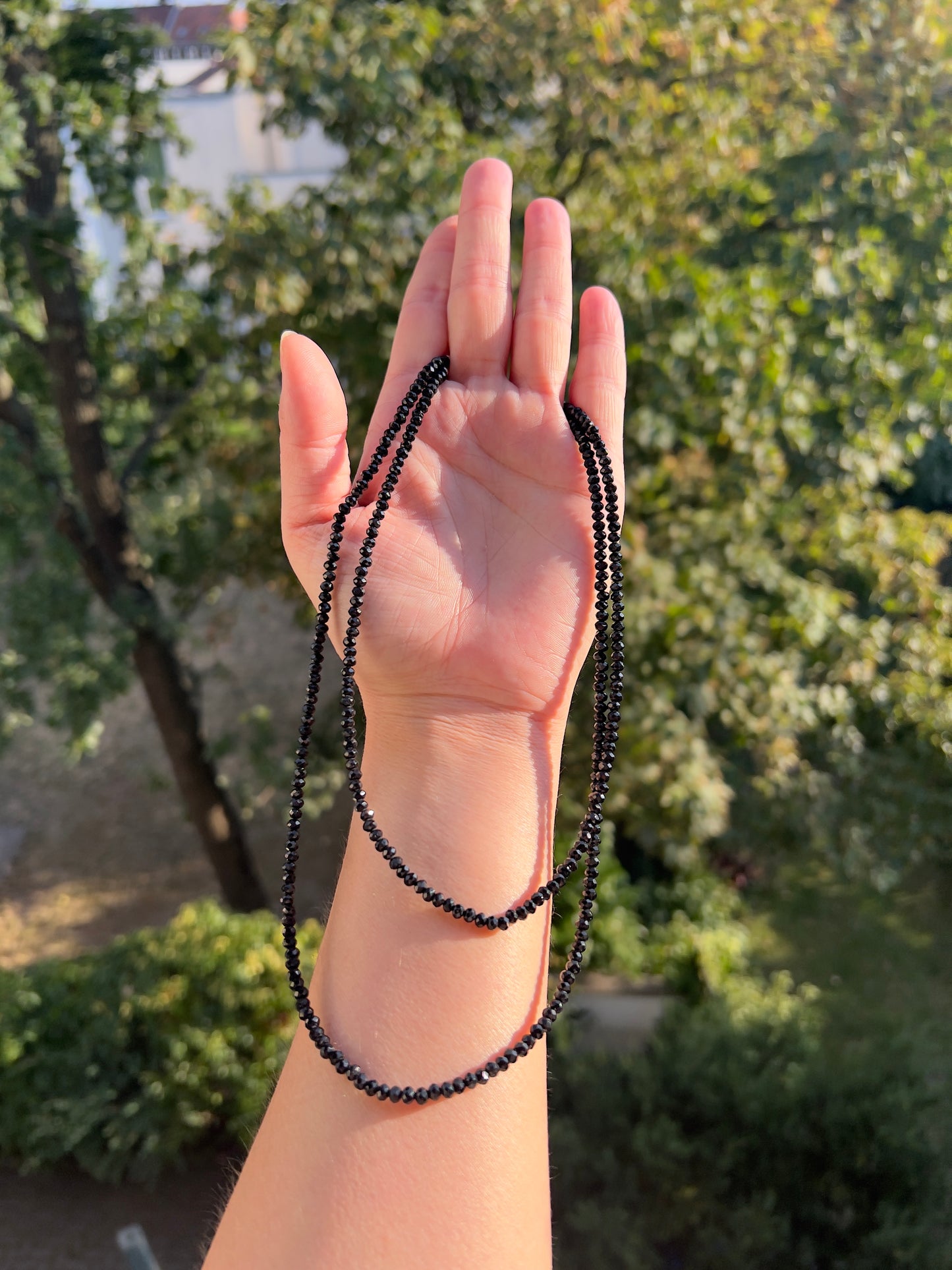 Doppellagige Turmalin-Kette mit Edelstahl-Silberdetails – Schutz & Balance