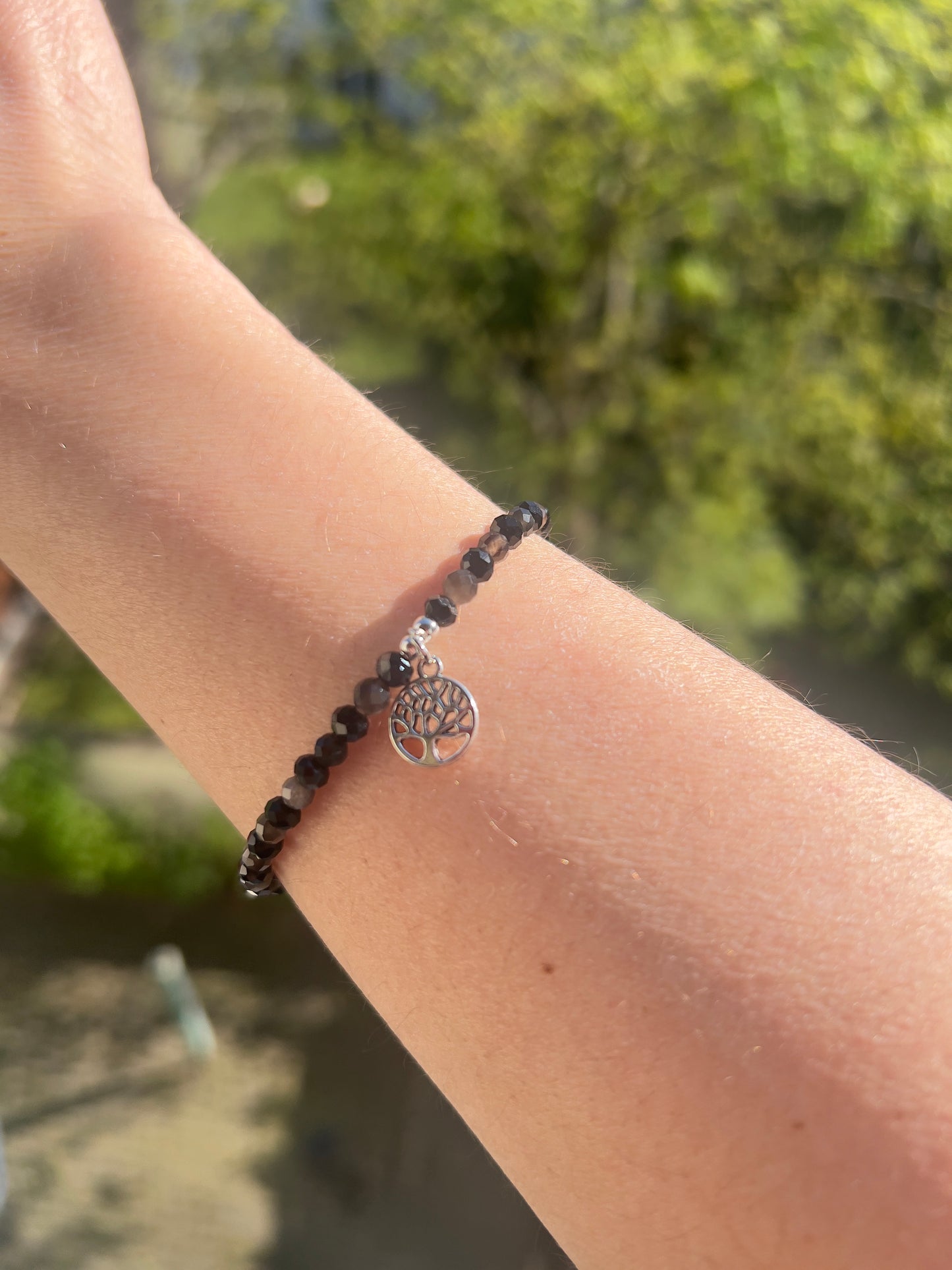 Armband „Stärke & Balance“ – Obsidian & schwarzer Turmalin 4 mm facettiert mit Lebensbaum | Edelstahl verstellbar