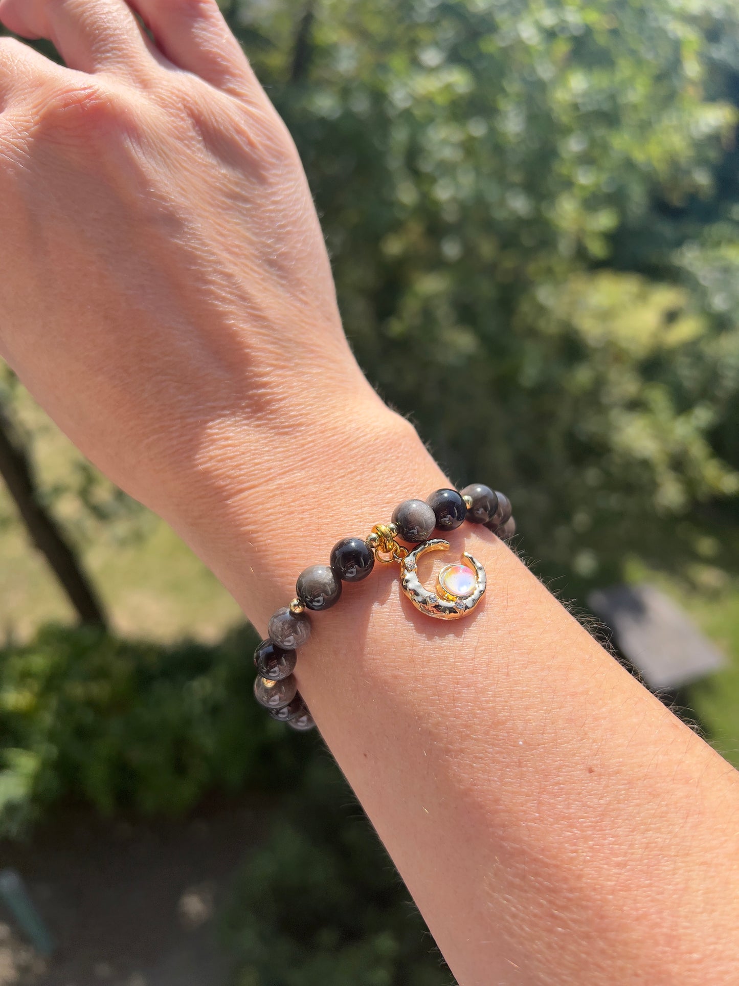 Obsidian - Armband 8mm AAA mit silbernen Flash, vergoldeten Edelstahl - Abstandsperlen & Mondsichel - Anhänger mit Mondstein