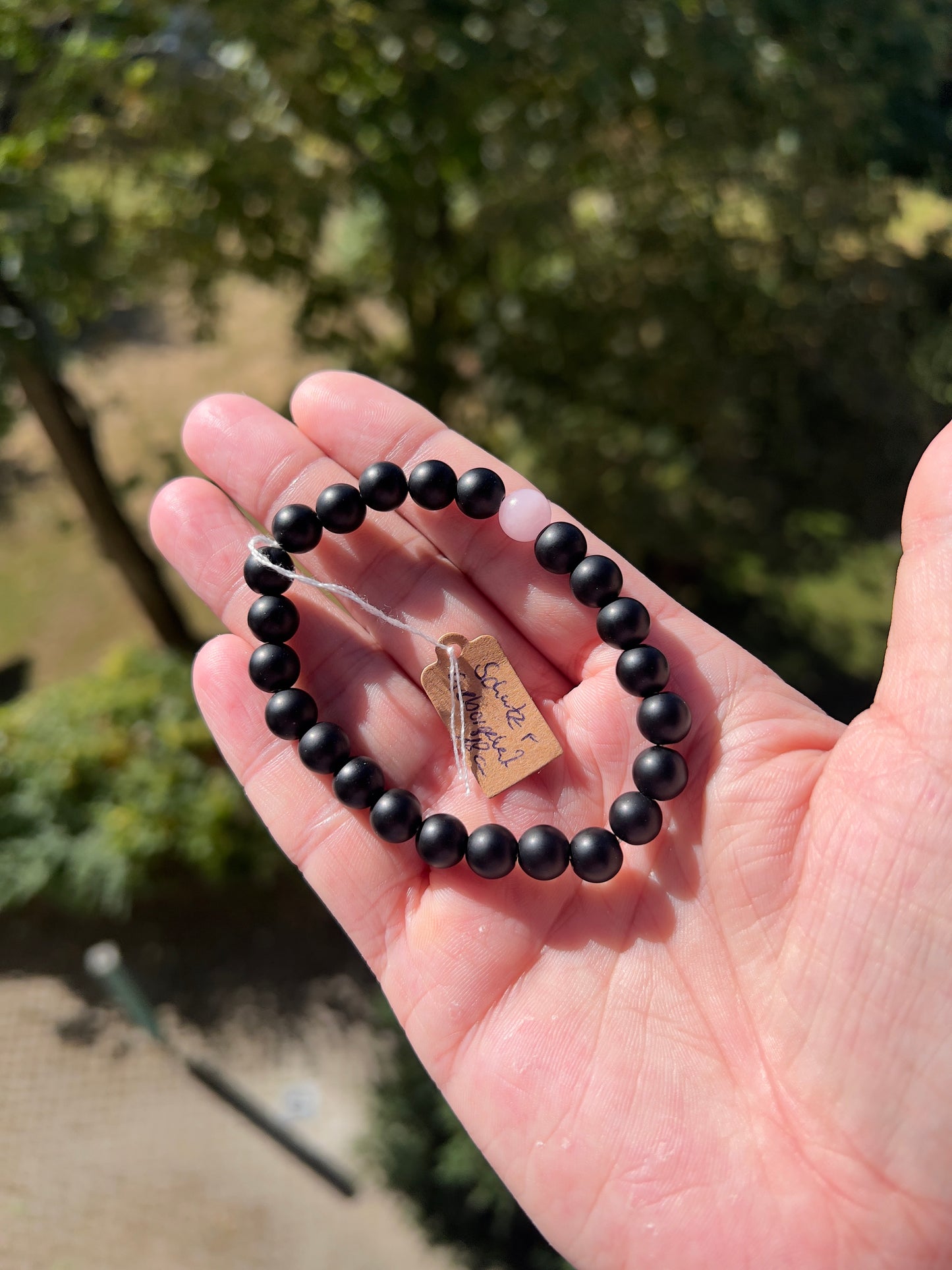 Armband – Onyx matt & Rosenquarz 8 mm (Schutz & Geborgenheit, handgefertigt, elastisch)