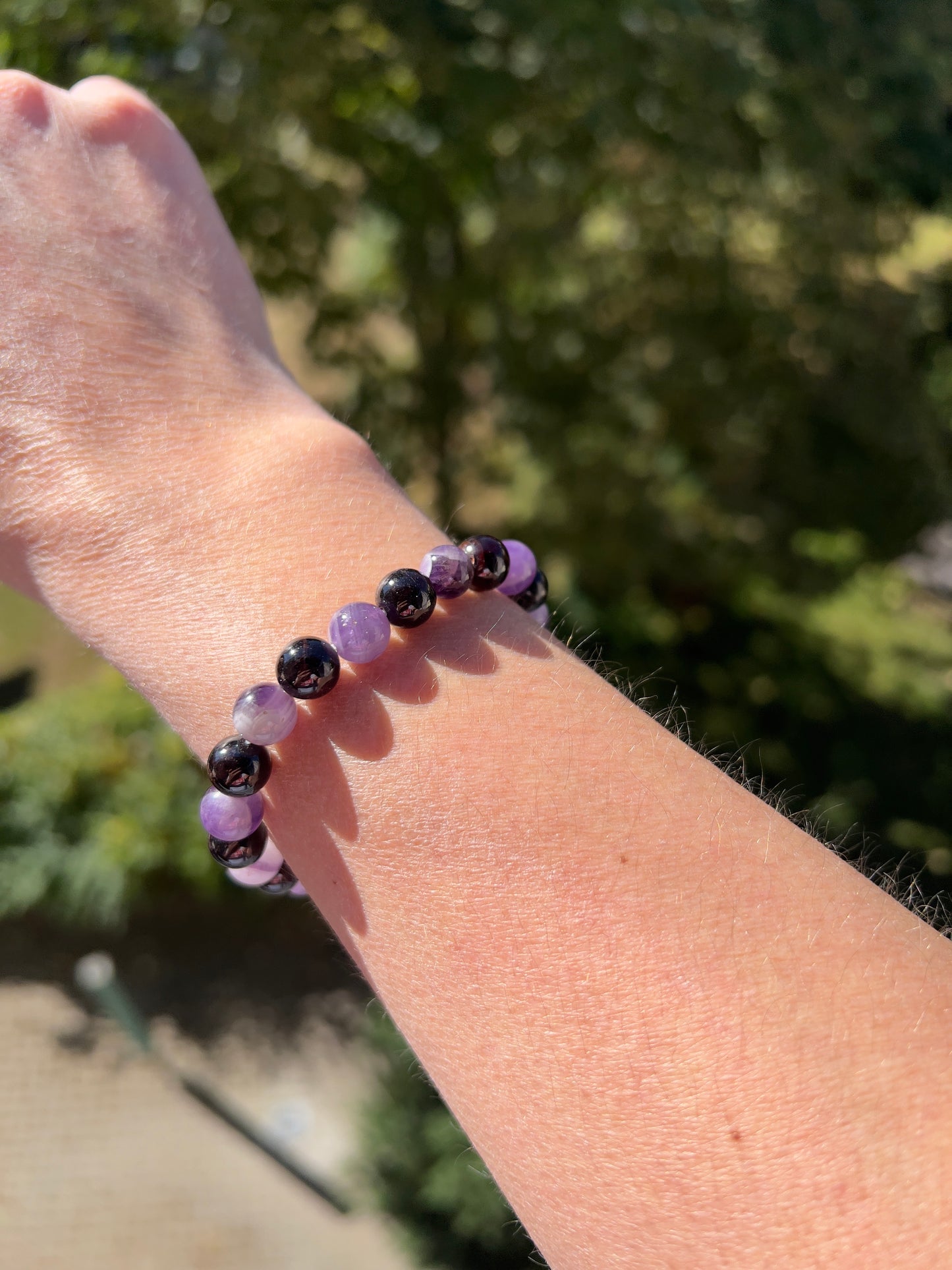 Armband – Amethyst & Granat AAA 8 mm (Ruhe & Kraft, handgefertigt, elastisch)