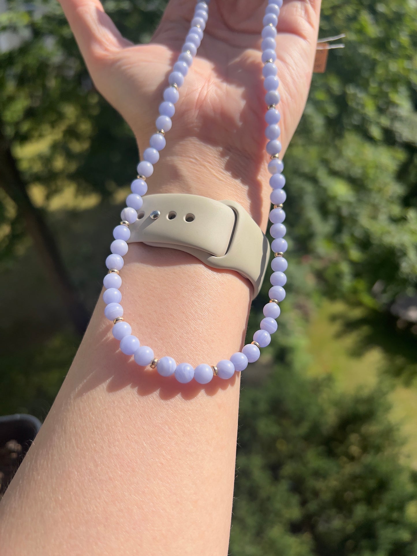 Chalcedon -Achat - Kette in Flieder mit 925er Silberdetails- Sanfte Klarheit